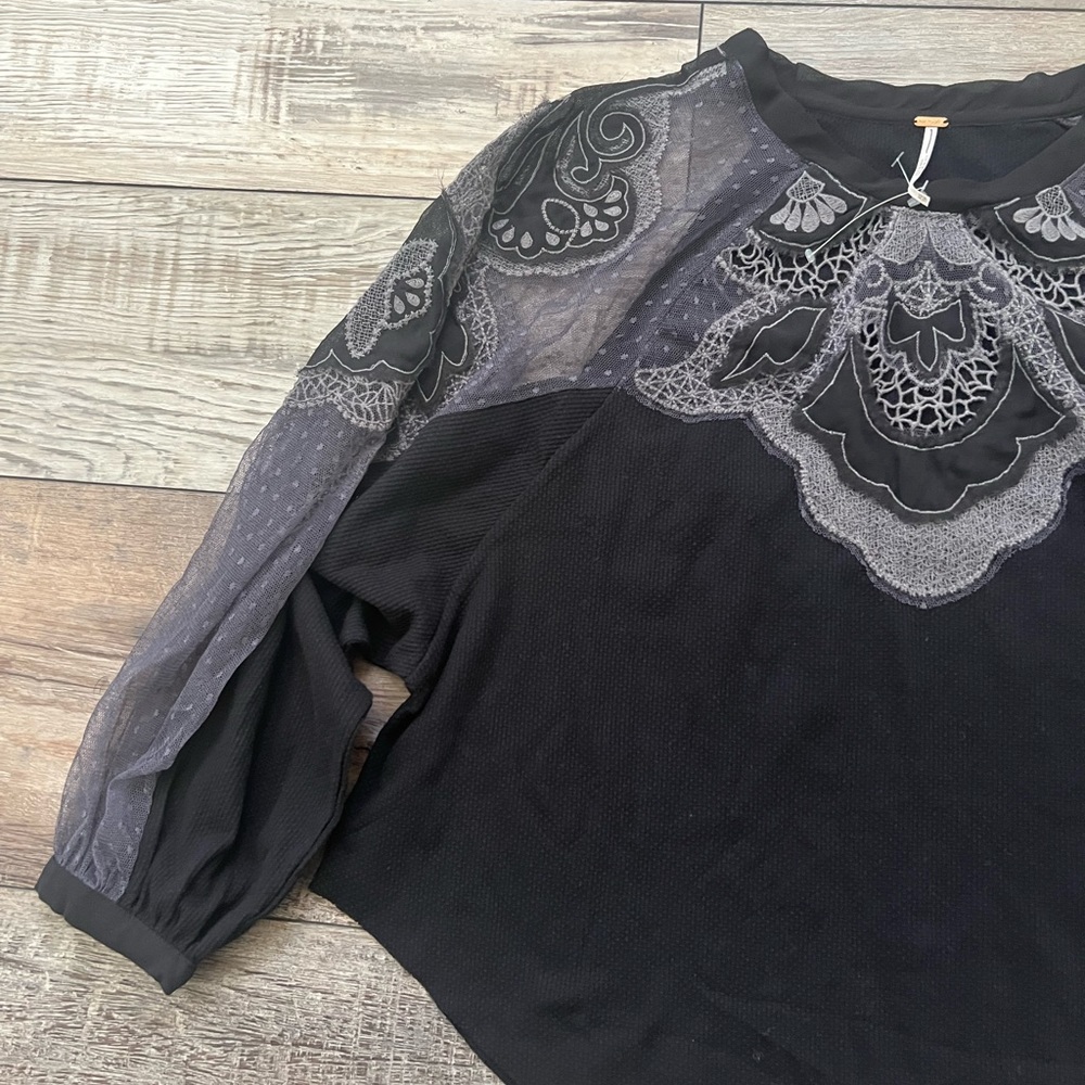 NWOT Free People Toni Sheer Embroidered Crochet Lace Thermal Top size xs - Picture 4 of 7